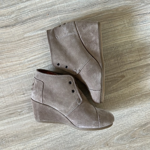 Toms suede wedge bootie - Picture 10 of 14